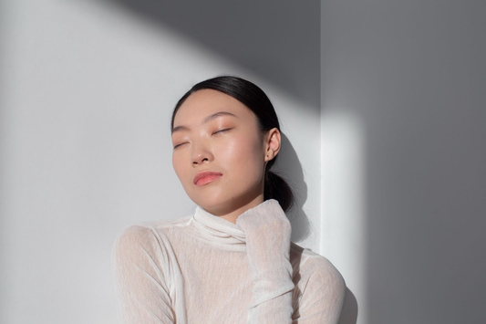 5 Effective Ways to Keep Your Skin Moisturized.